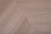 PARC DE BUTTEE CHAUMONT Panel winylowy LVT chevron jodła węgierska 57.15x11.43 cm