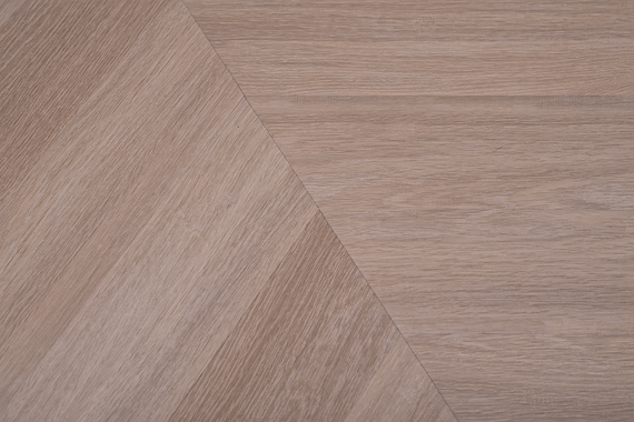 PARC DE BUTTEE CHAUMONT Panel winylowy LVT chevron jodła węgierska 57.15x11.43 cm